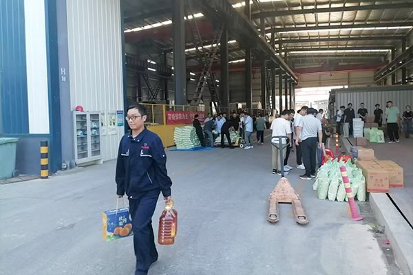 情滿中秋 愛暖人心——中杰集團(tuán)為全體員工發(fā)放中秋福利