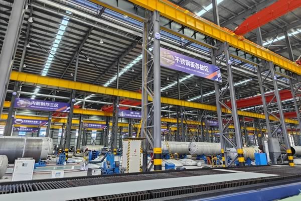 科學(xué)布局、目視管理、創(chuàng)新驅(qū)動(dòng)——精益6S走進(jìn)中杰特裝生產(chǎn)車間